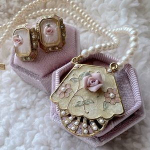 1928 necklace and earrings set *does not come with box